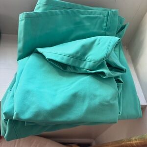 FIGS Women’s Surgical Green Scrub Set